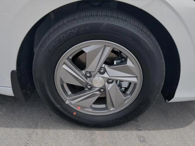 new 2025 Hyundai Elantra car, priced at $22,705