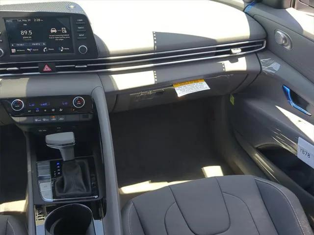 new 2025 Hyundai ELANTRA HEV car, priced at $25,862