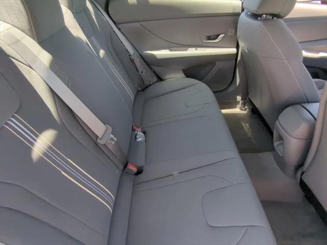 new 2025 Hyundai ELANTRA HEV car, priced at $25,862