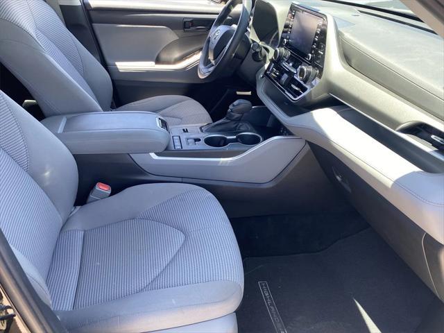 used 2022 Toyota Highlander car, priced at $28,477