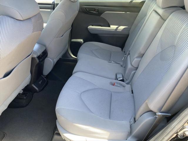used 2022 Toyota Highlander car, priced at $28,477