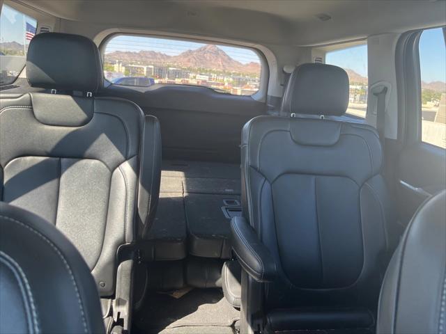 used 2023 Jeep Grand Cherokee L car, priced at $28,977