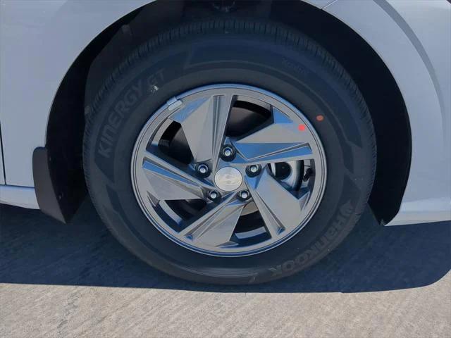 new 2025 Hyundai Elantra car, priced at $22,718