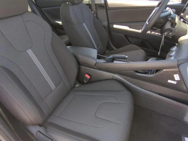 new 2025 Hyundai Elantra car, priced at $22,718