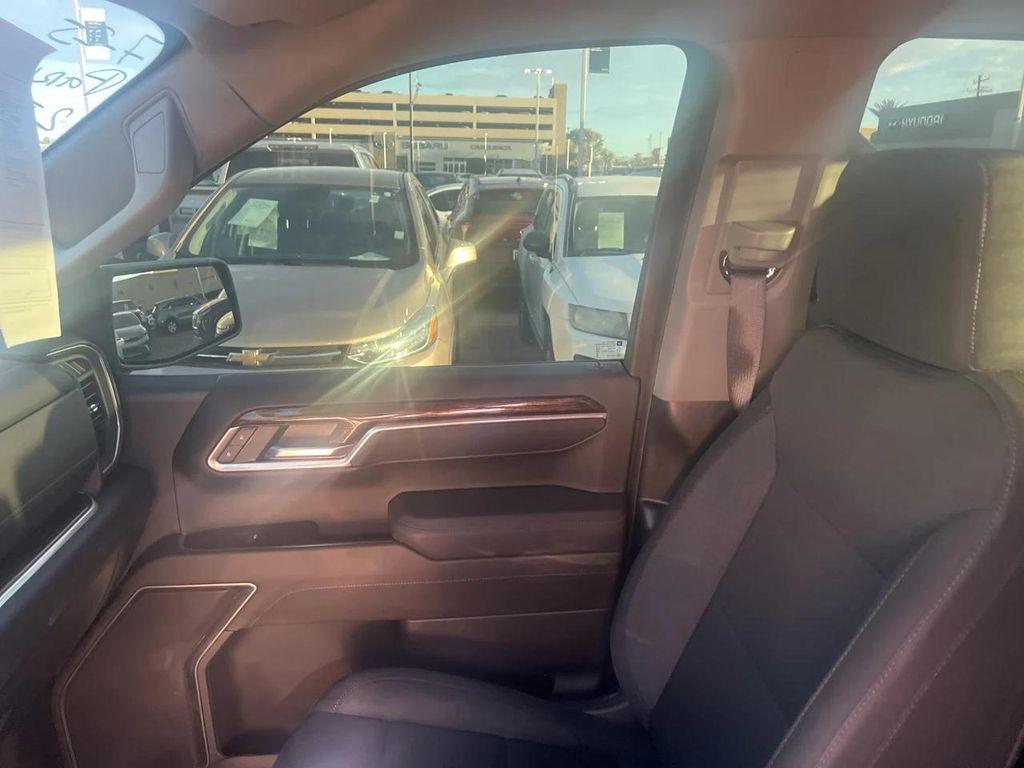 used 2025 GMC Sierra 1500 car, priced at $49,487