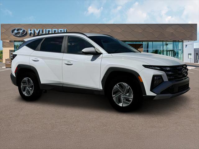 new 2025 Hyundai TUCSON Hybrid car, priced at $34,011