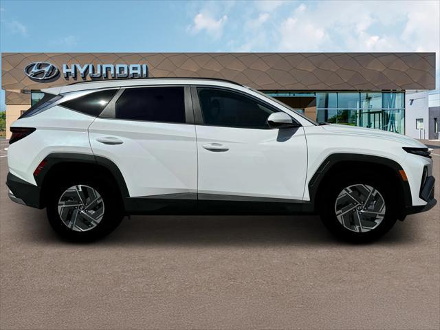 new 2025 Hyundai TUCSON Hybrid car, priced at $34,011