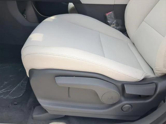 new 2025 Hyundai Santa Fe car, priced at $33,573