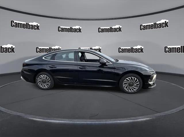 new 2025 Hyundai Sonata Hybrid car, priced at $37,929