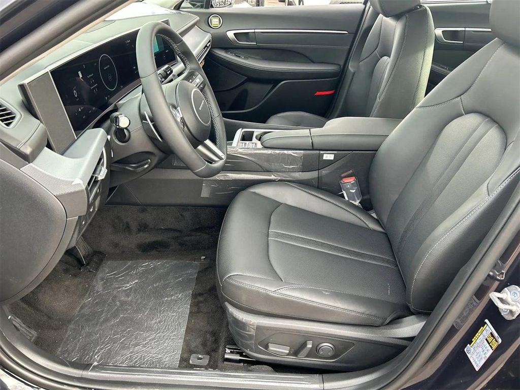 new 2025 Hyundai Sonata Hybrid car, priced at $34,679