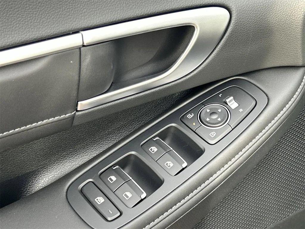new 2025 Hyundai Sonata Hybrid car, priced at $34,679