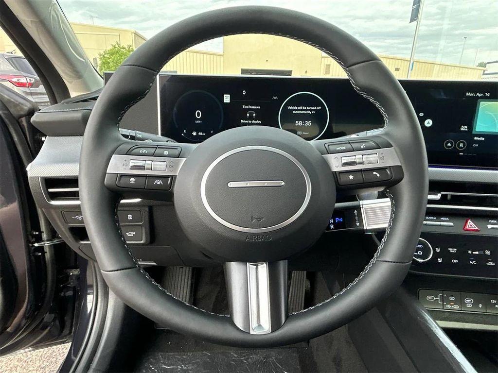 new 2025 Hyundai Sonata Hybrid car, priced at $34,679