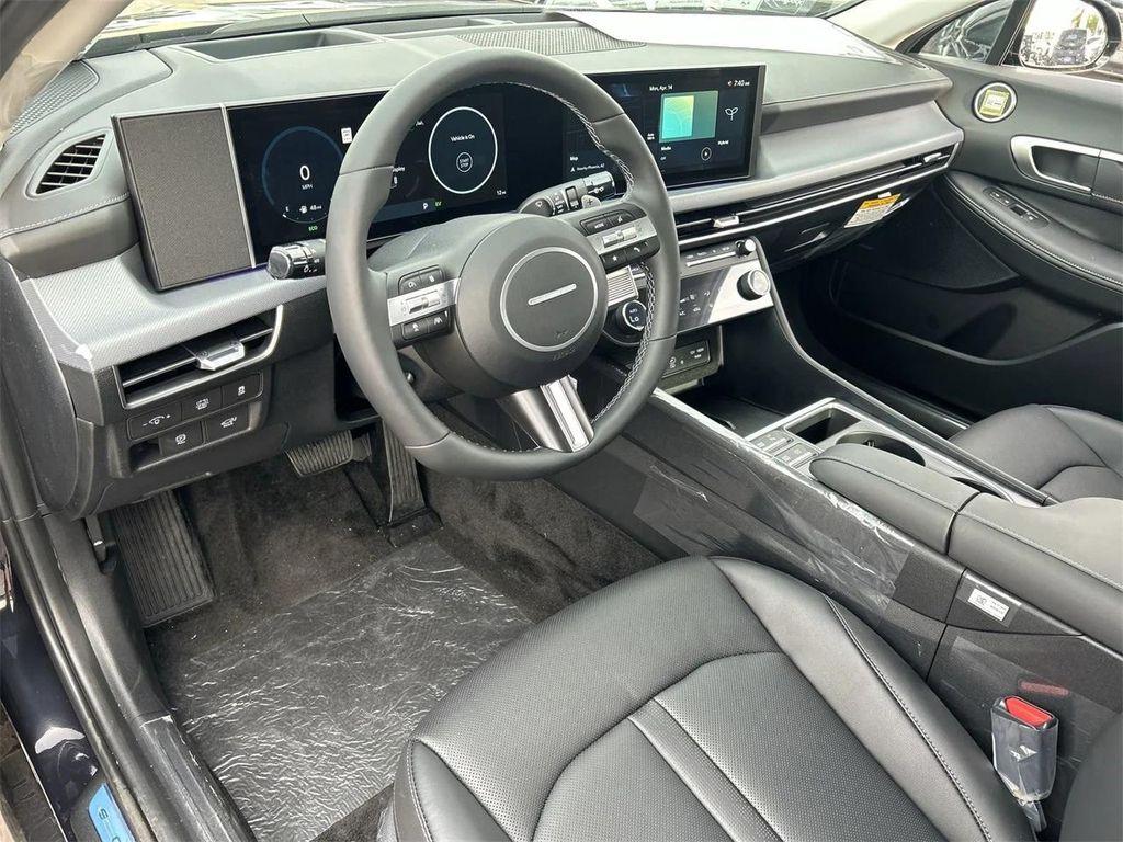 new 2025 Hyundai Sonata Hybrid car, priced at $34,679