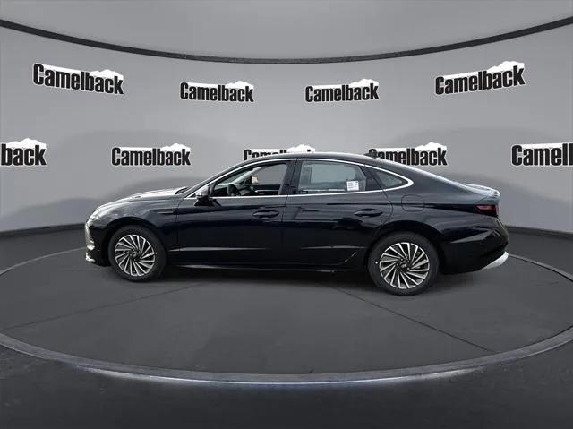 new 2025 Hyundai Sonata Hybrid car, priced at $37,929