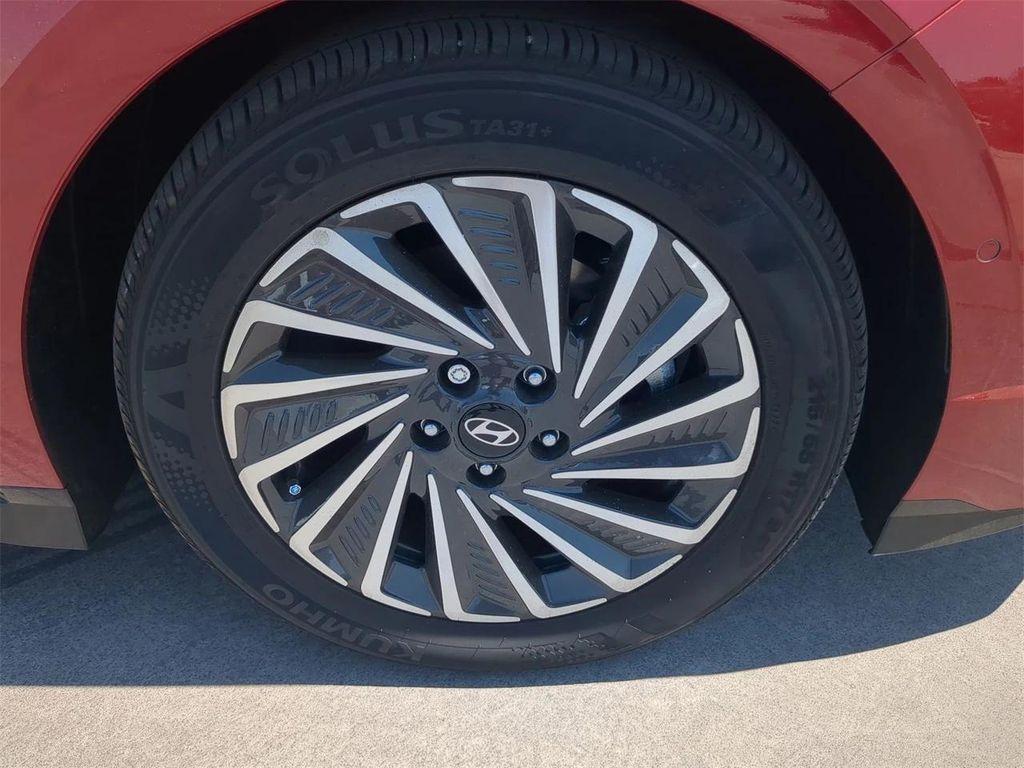 new 2025 Hyundai Sonata Hybrid car, priced at $35,121