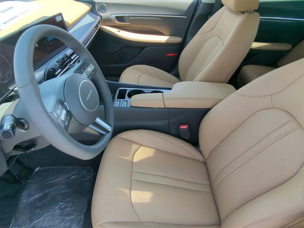 new 2025 Hyundai Sonata Hybrid car, priced at $35,121