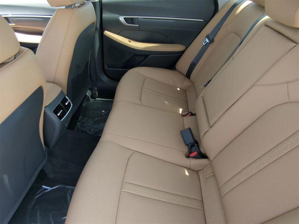 new 2025 Hyundai Sonata Hybrid car, priced at $35,121