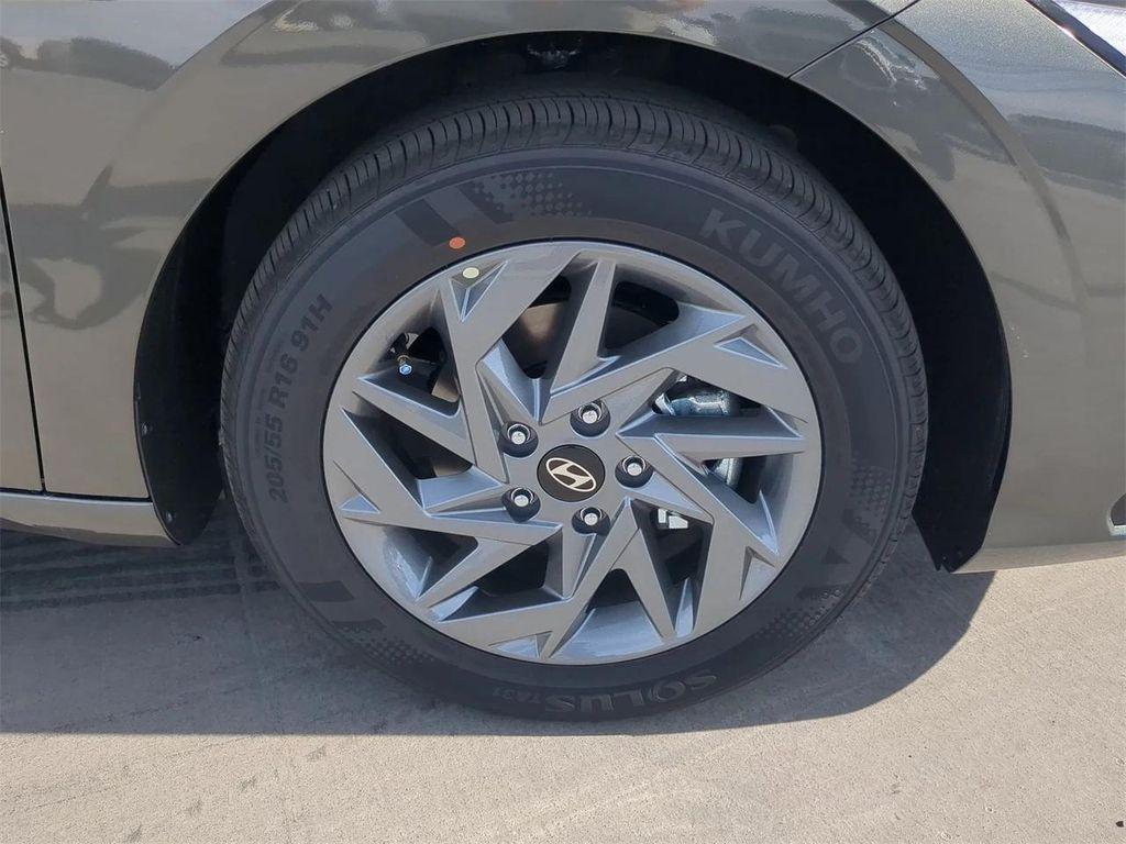 new 2026 Hyundai ELANTRA HEV car, priced at $26,616