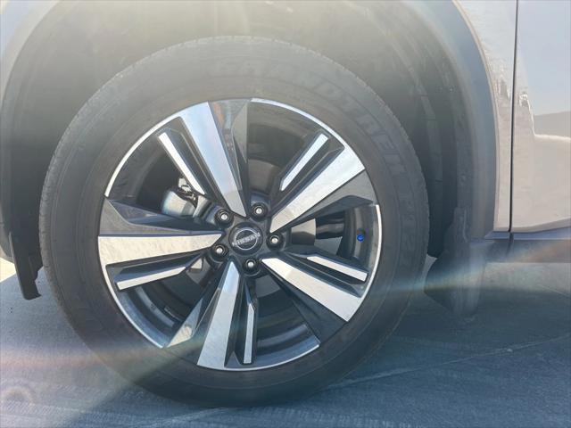 used 2024 Nissan Rogue car, priced at $32,477