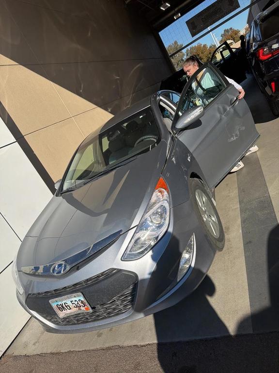 used 2015 Hyundai Sonata Hybrid car, priced at $6,609
