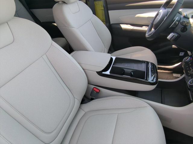 new 2025 Hyundai TUCSON Hybrid car, priced at $36,590