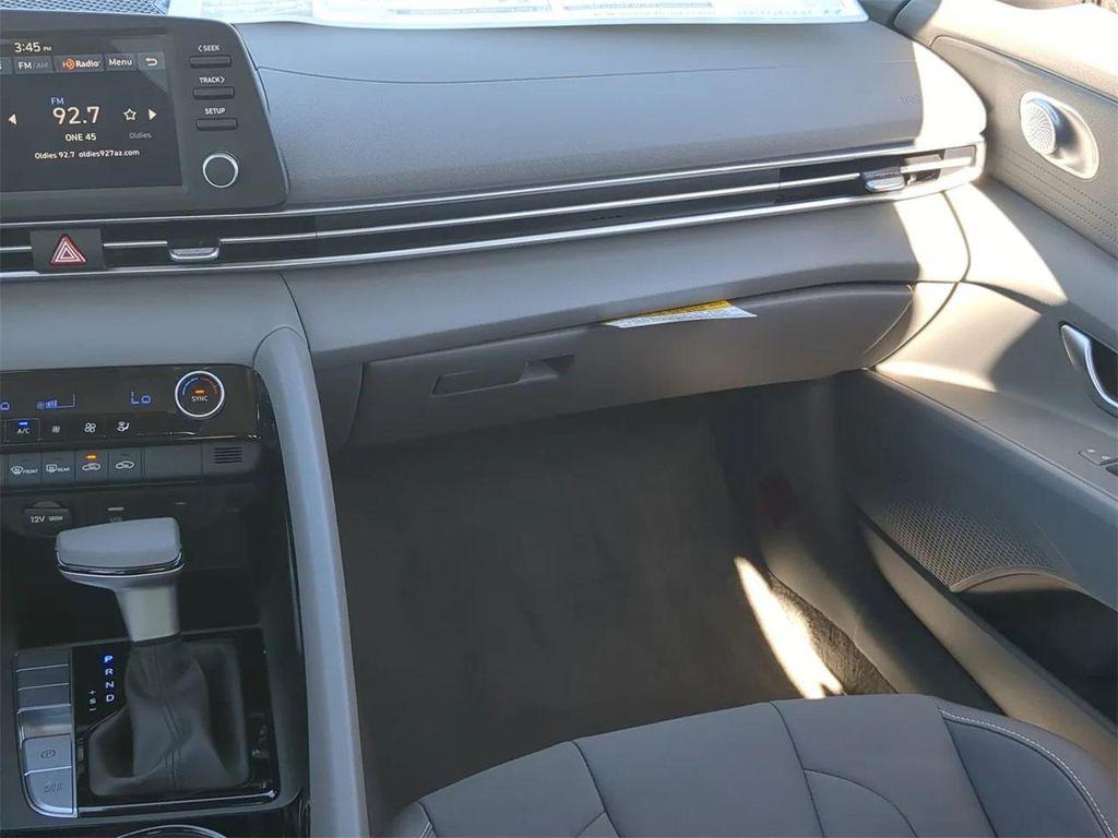 new 2026 Hyundai ELANTRA HEV car, priced at $26,616