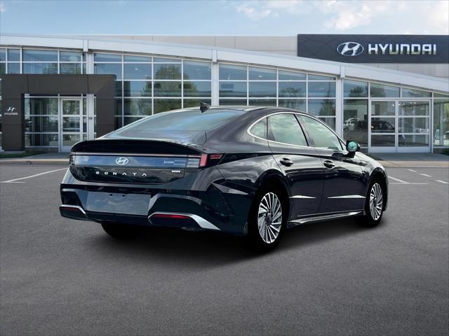 new 2025 Hyundai Sonata Hybrid car, priced at $38,355