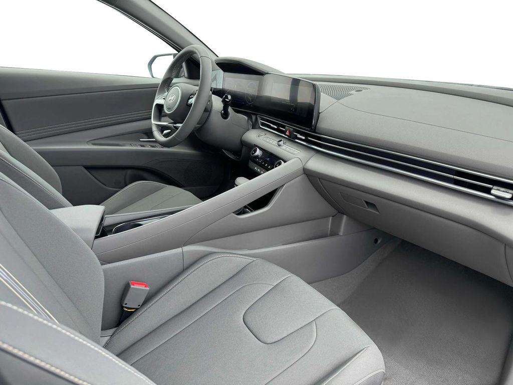 new 2025 Hyundai Elantra car, priced at $27,634