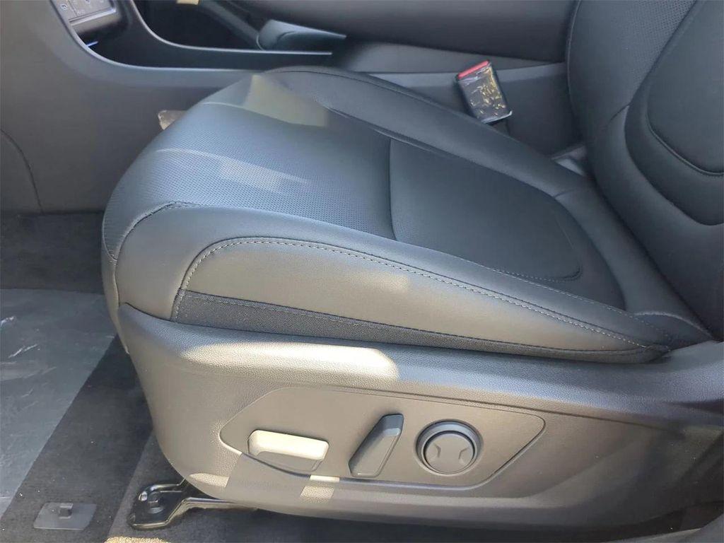 new 2025 Hyundai TUCSON Hybrid car, priced at $32,845