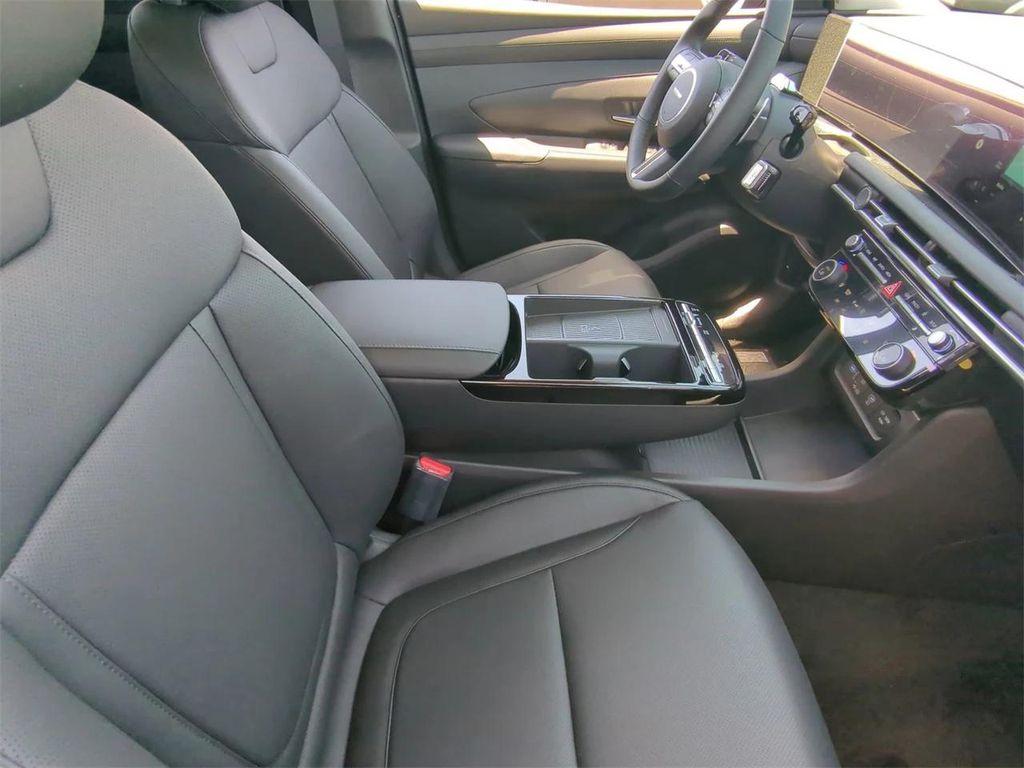 new 2025 Hyundai TUCSON Hybrid car, priced at $32,845