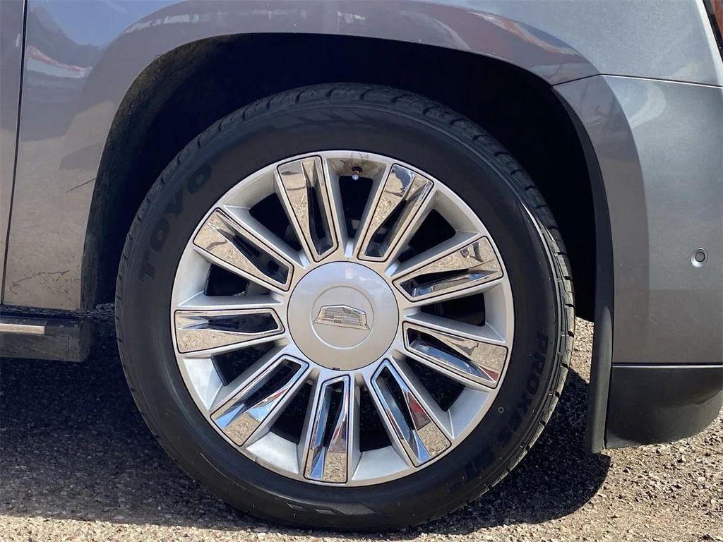 used 2019 Cadillac Escalade ESV car, priced at $36,987
