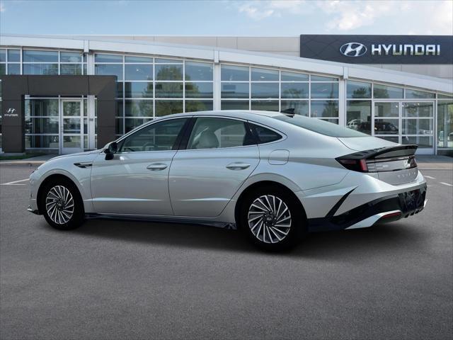 new 2025 Hyundai Sonata Hybrid car, priced at $38,433