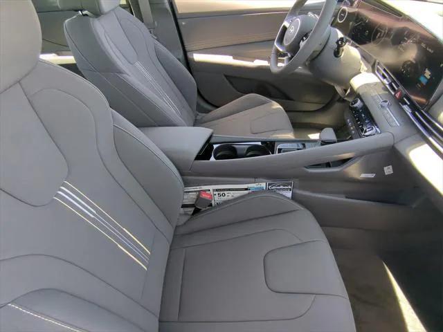 new 2025 Hyundai Elantra car, priced at $27,333