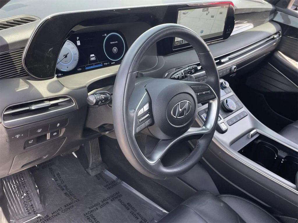 used 2025 Hyundai Palisade car, priced at $45,899