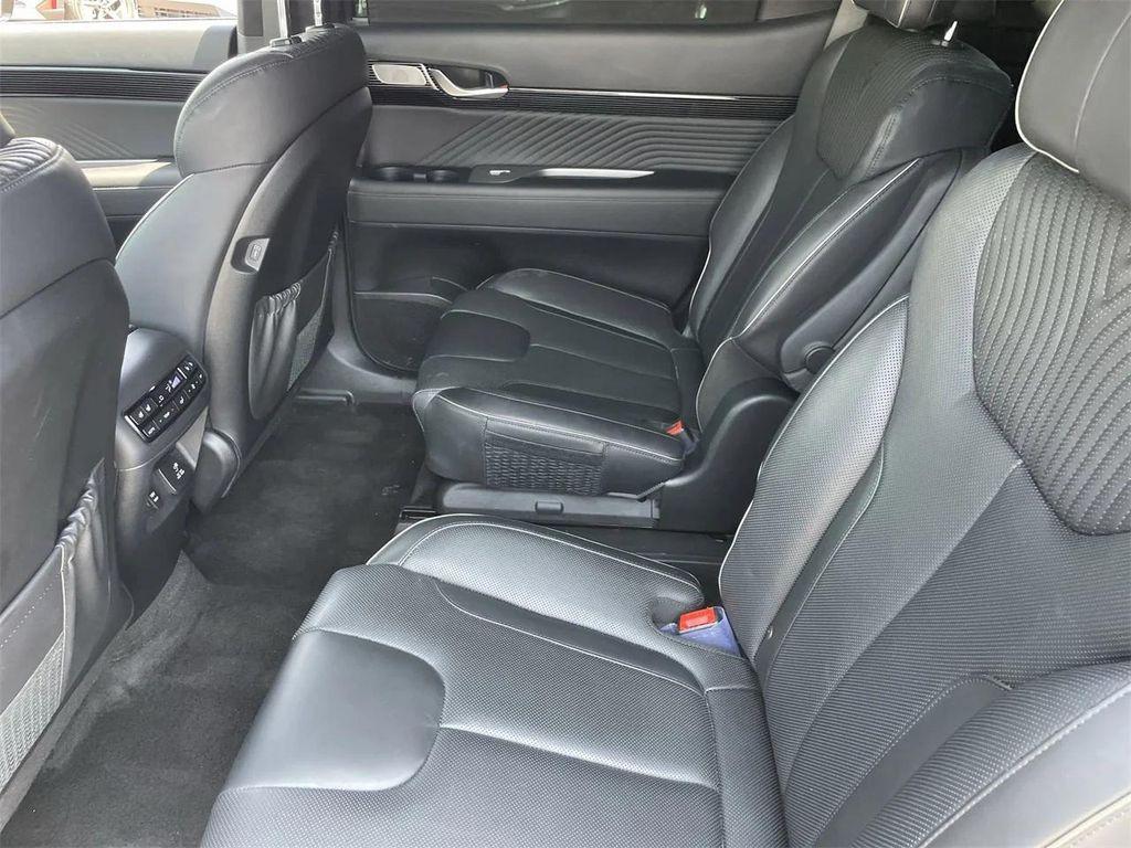 used 2025 Hyundai Palisade car, priced at $45,899