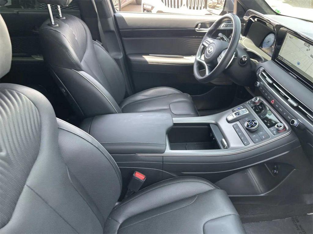 used 2025 Hyundai Palisade car, priced at $45,899