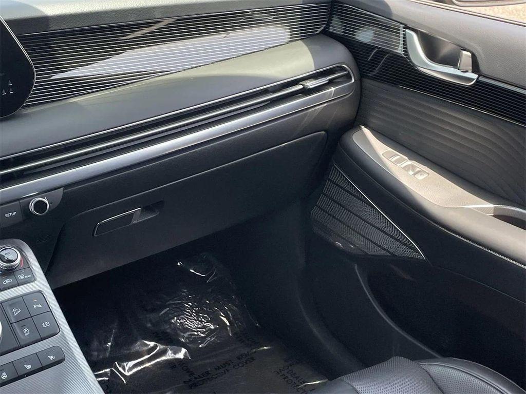 used 2025 Hyundai Palisade car, priced at $45,899