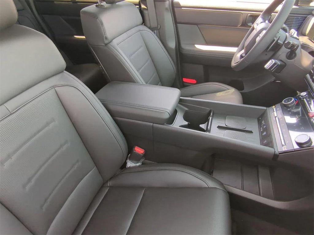 new 2025 Hyundai Santa Fe car, priced at $43,875