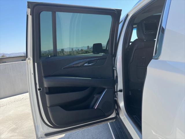 used 2015 Cadillac Escalade ESV car, priced at $24,477