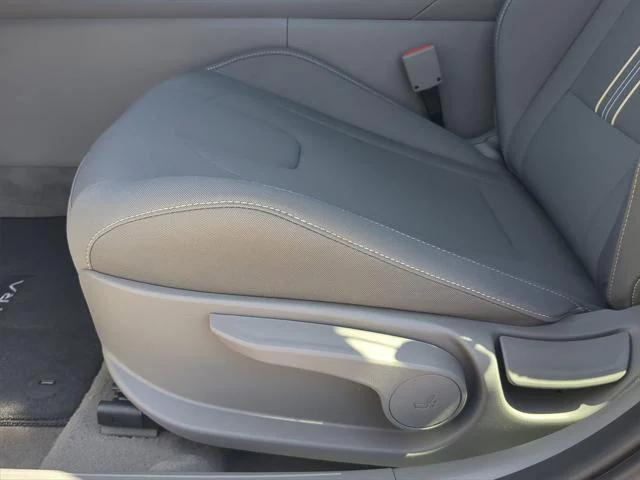 new 2025 Hyundai Elantra car, priced at $23,576
