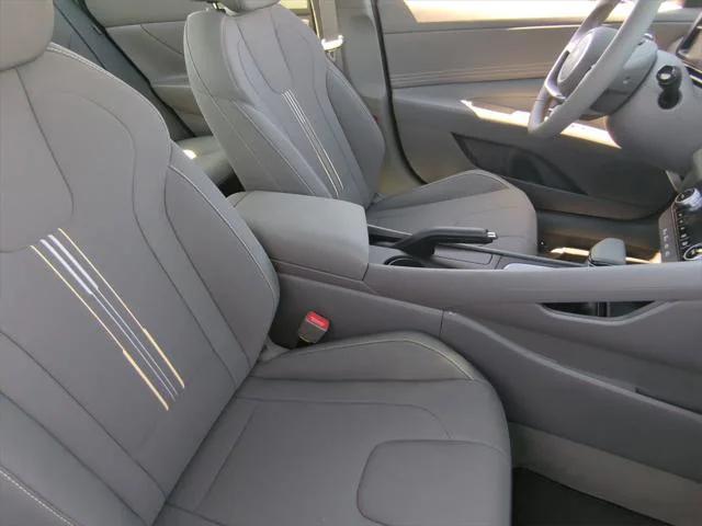 new 2025 Hyundai Elantra car, priced at $23,576