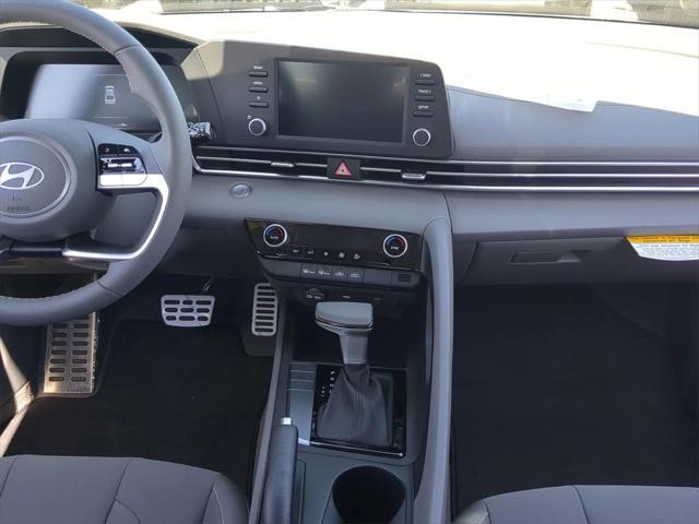 new 2025 Hyundai Elantra car, priced at $23,576