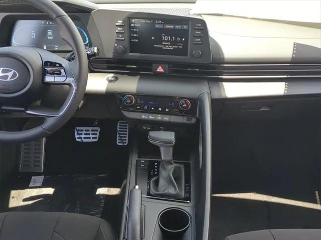 new 2025 Hyundai Elantra car, priced at $23,202