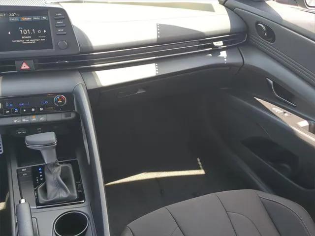 new 2025 Hyundai Elantra car, priced at $23,202