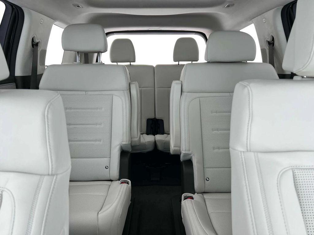 new 2025 Hyundai SANTA FE HEV car, priced at $43,849
