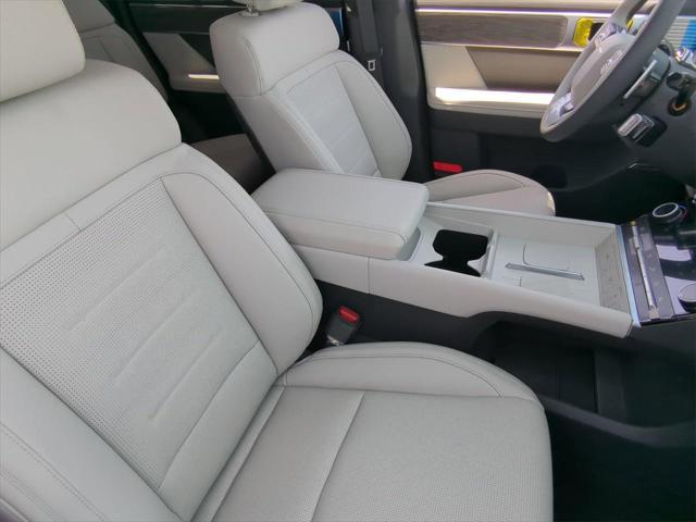 new 2025 Hyundai SANTA FE HEV car, priced at $45,214