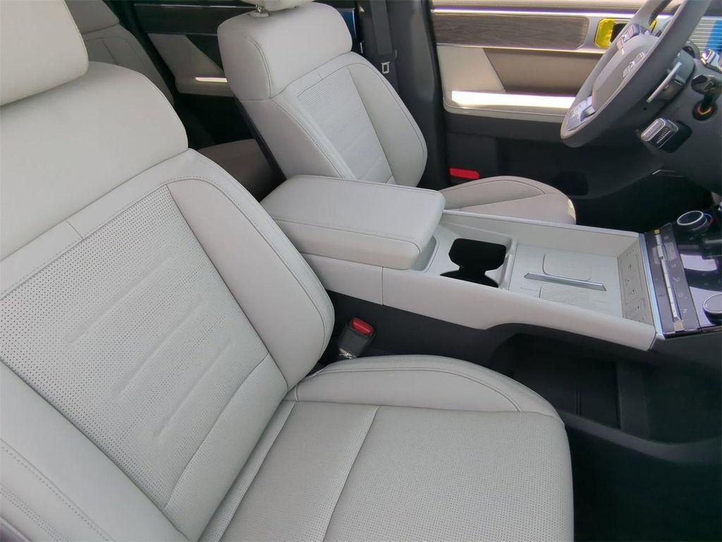 new 2025 Hyundai SANTA FE HEV car, priced at $44,614