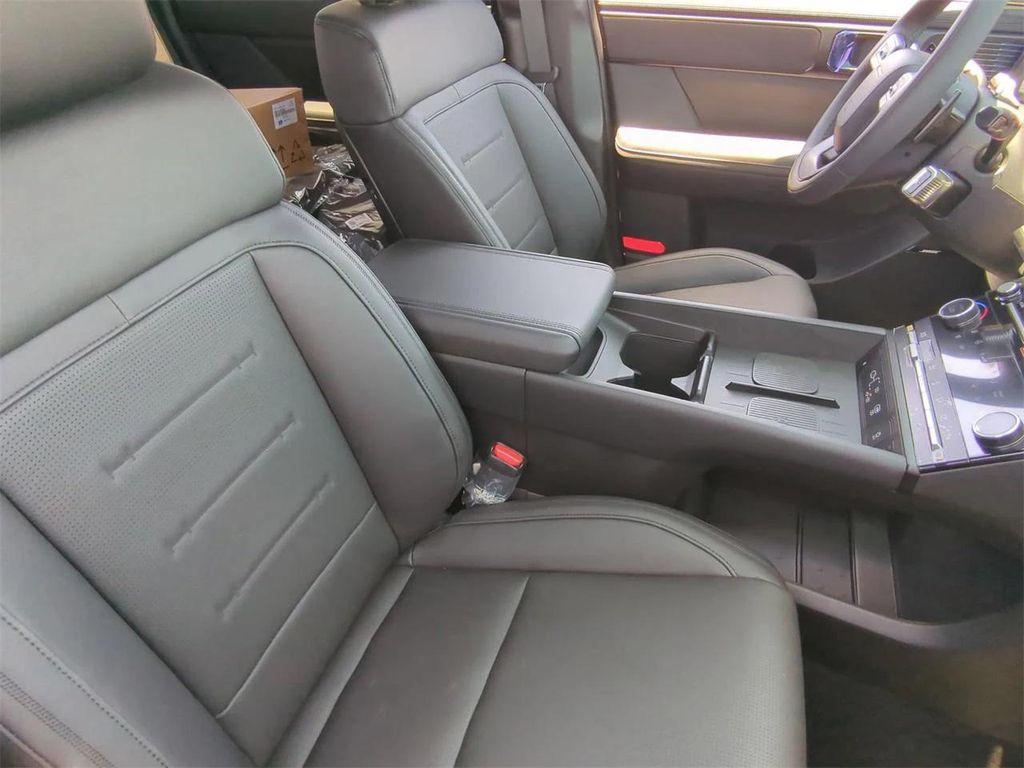 new 2025 Hyundai Santa Fe car, priced at $44,089