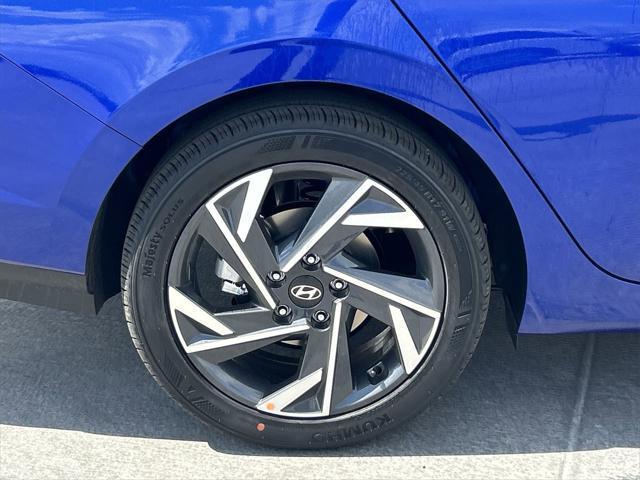 new 2025 Hyundai Elantra car, priced at $23,080