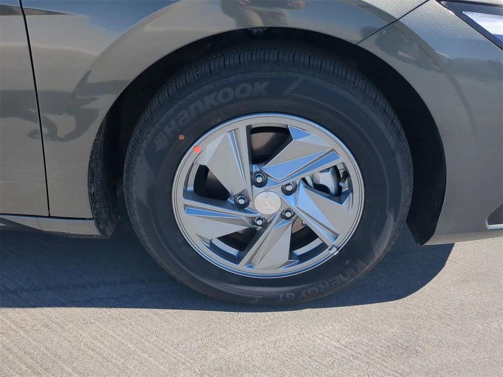 new 2025 Hyundai Elantra car, priced at $21,660